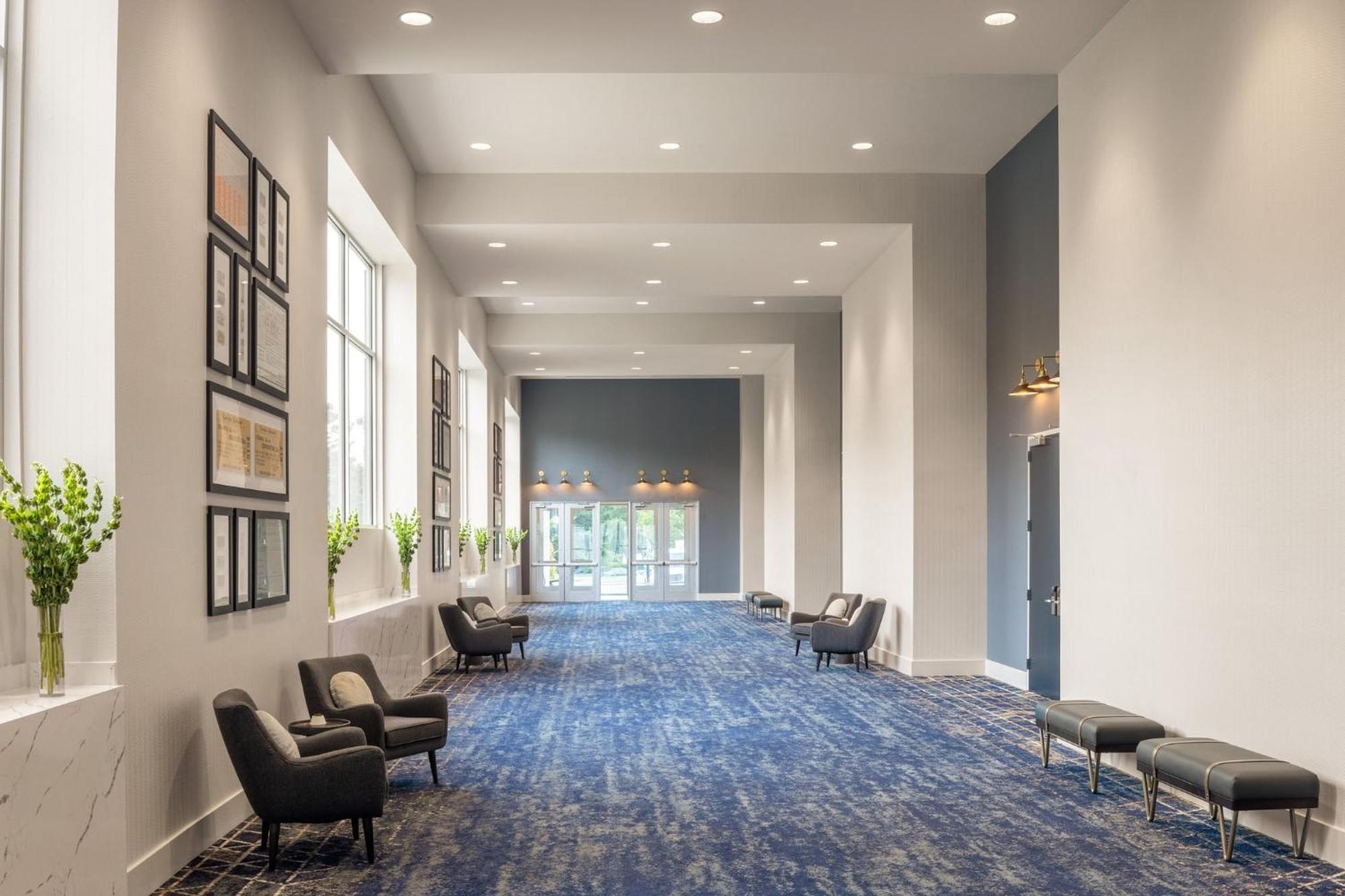 Crowne Plaza Atlanta Ne - Norcross Hotel Exterior photo